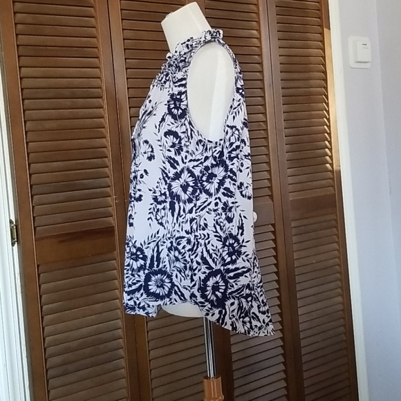 Ladies top short sleeves - Picture 3 of 4